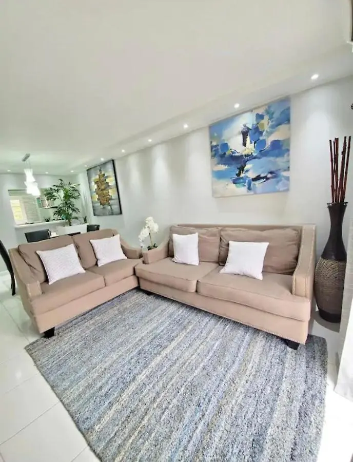 Samreak Chivit Apartment Montego Bay